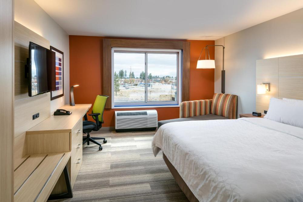 Holiday Inn Express & Suites - Bend South by IHG